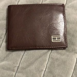Tommy Hilfiger Men’s Bifold Wallet
